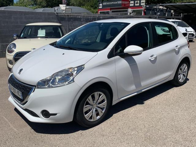 PEUGEOT 208 1.4 HDi pack clim, voiture occasion