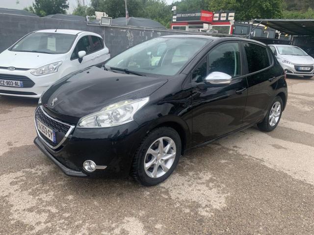 PEUGEOT 208 82ch BVM5 Style, voiture occasion